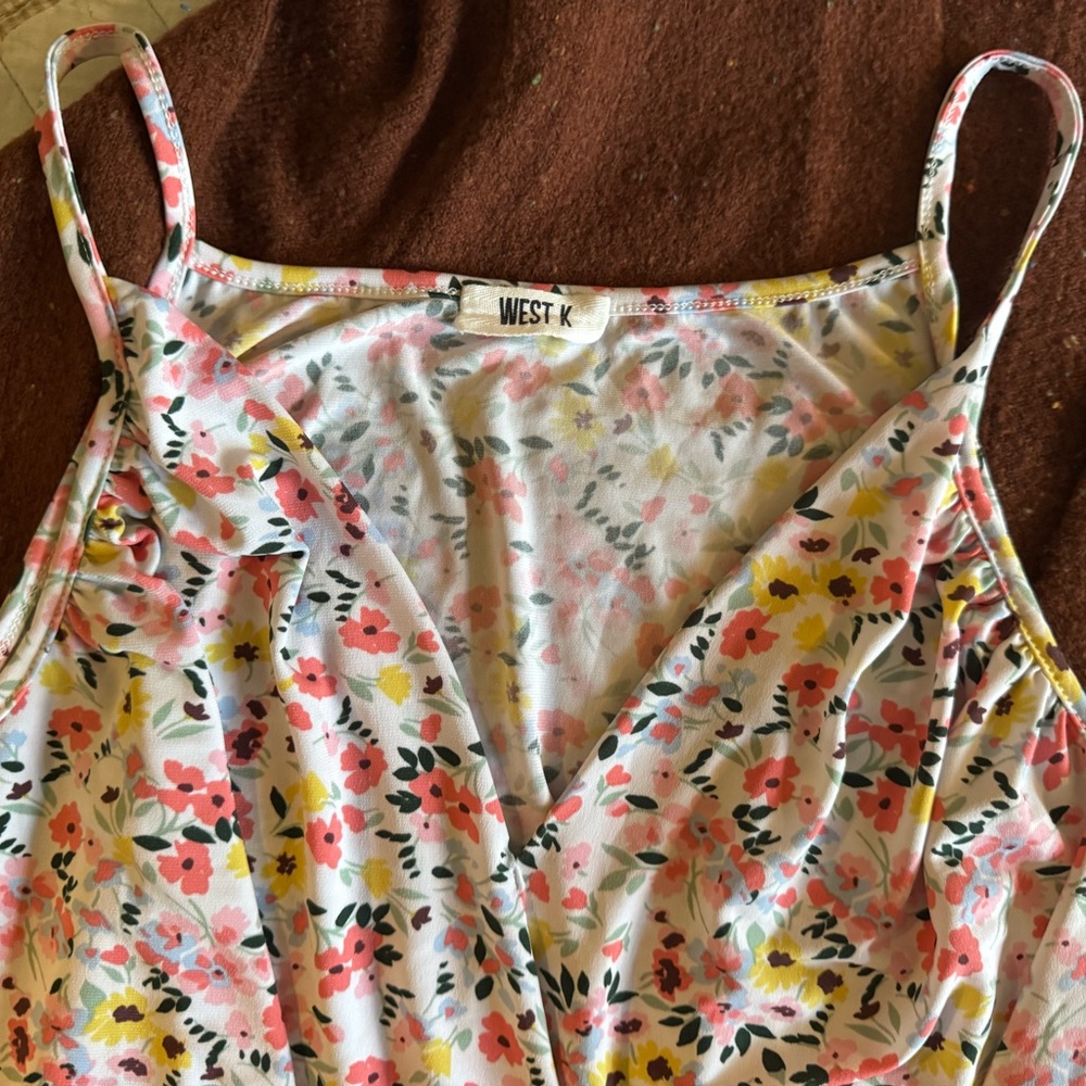 Spring Cami & Cardi Duo - Picture 2 of 12